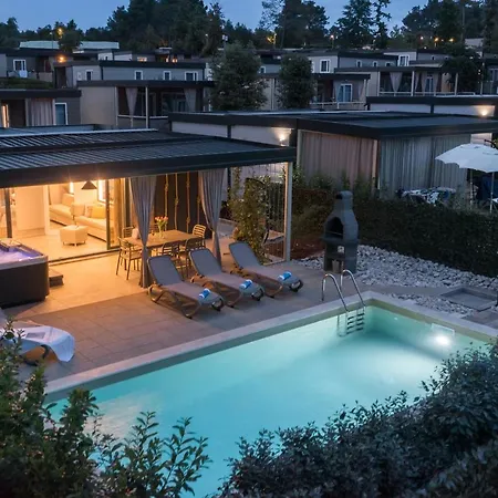 Premium Homes Santa Marina, Lanterna База отдыха
