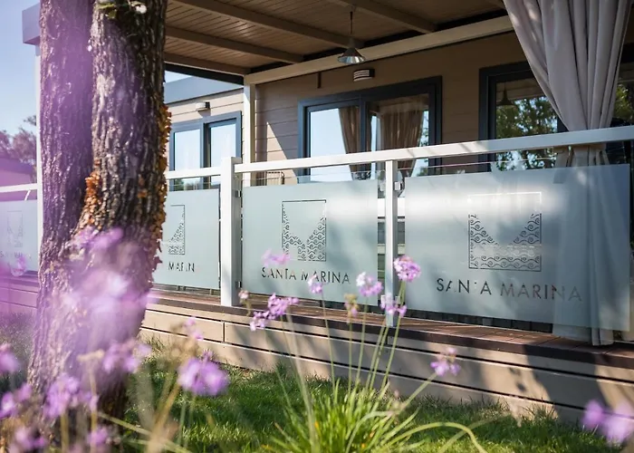 Premium Homes Santa Marina, Lanterna 5*