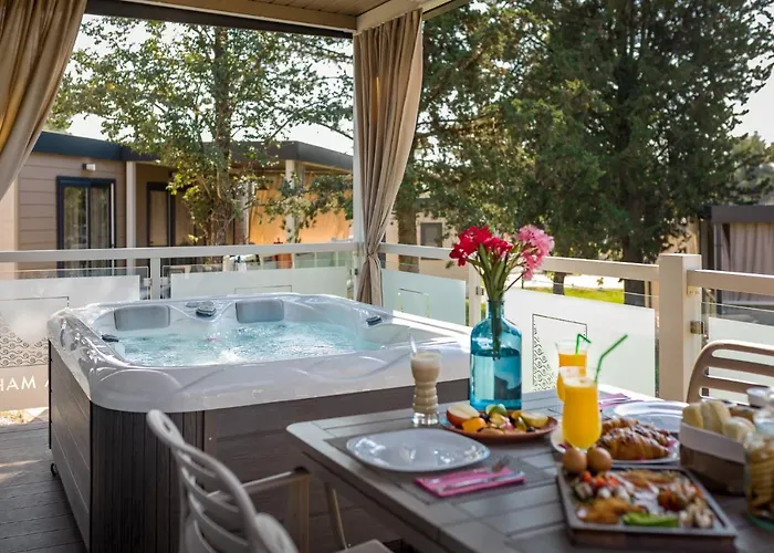 Feriepark Premium Homes Santa Marina, Lanterna 5*