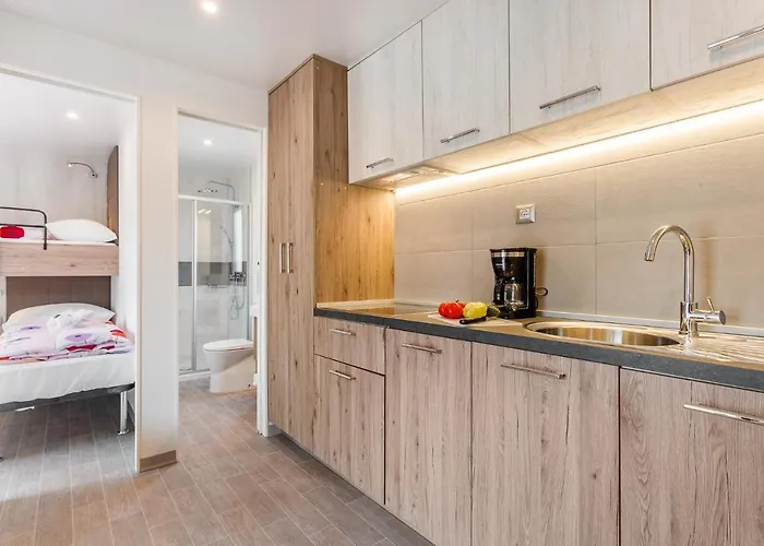 Premium Homes Santa Marina, Lanterna Feriepark 5*