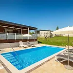 Park za odmor Premium Homes Santa Marina, Lanterna 5*
