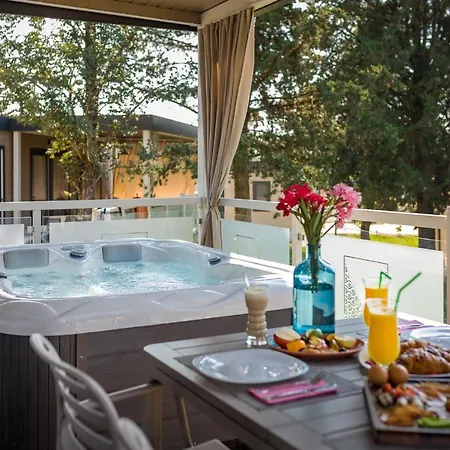 假日公园 Premium Homes Santa Marina, Lanterna 5*
