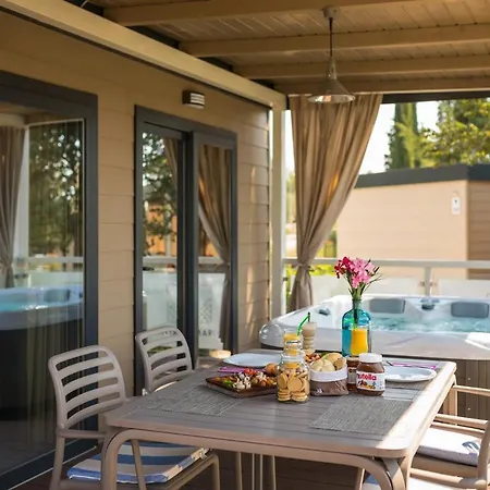 假日公园 Premium Homes Santa Marina, Lanterna Tar-Vabriga