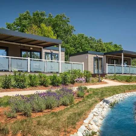 Premium Homes Santa Marina, Lanterna 5*