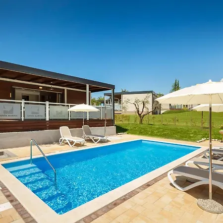 假日公园 Premium Homes Santa Marina, Lanterna 5*