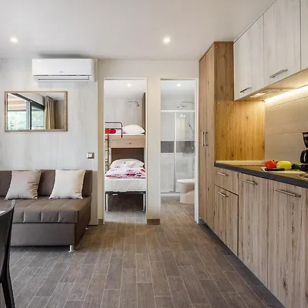 Prázdninový areál Premium Homes Santa Marina, Lanterna Tar-Vabriga